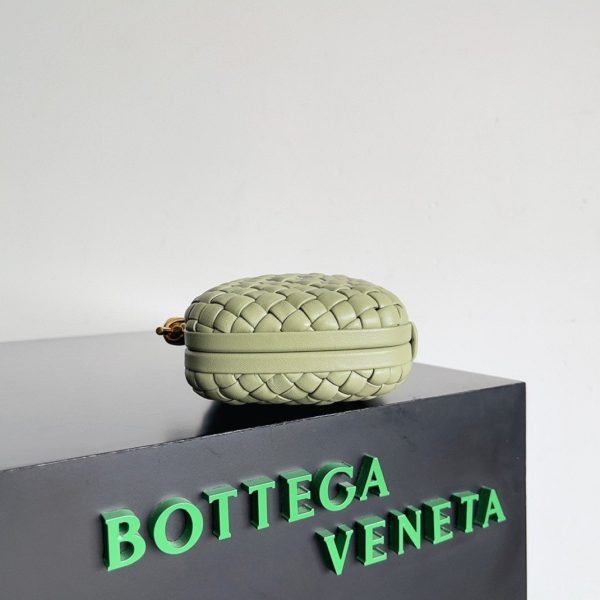 Faux minaudière Bottega Veneta Knot en Travertine – Image 2