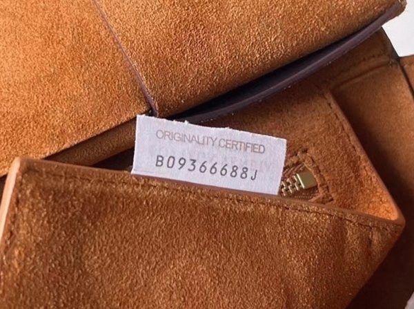 Fausse Bottega Veneta Arco Small en cuir de veau intrecciato raisin – Image 6