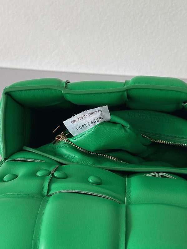 Réplique du sac Bottega Veneta Chain Cassette en Parakeet – Image 10