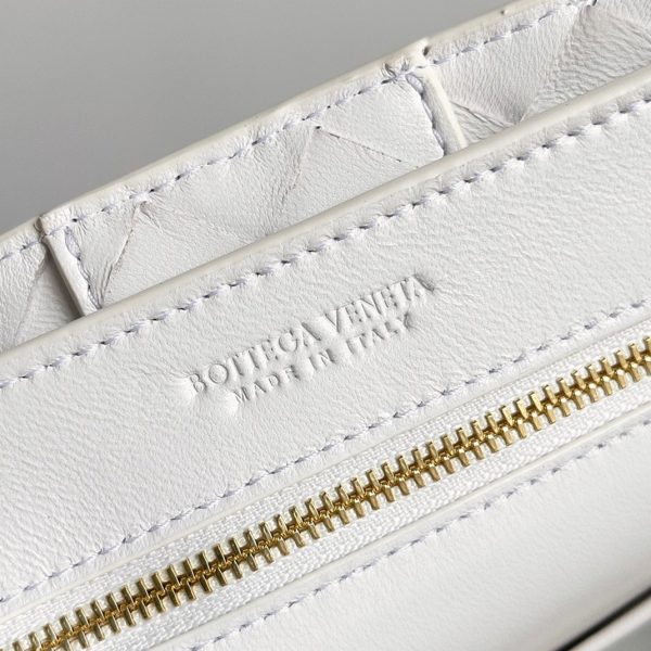 Faux petit sac Bottega Veneta Andiamo en Blanc – Image 9