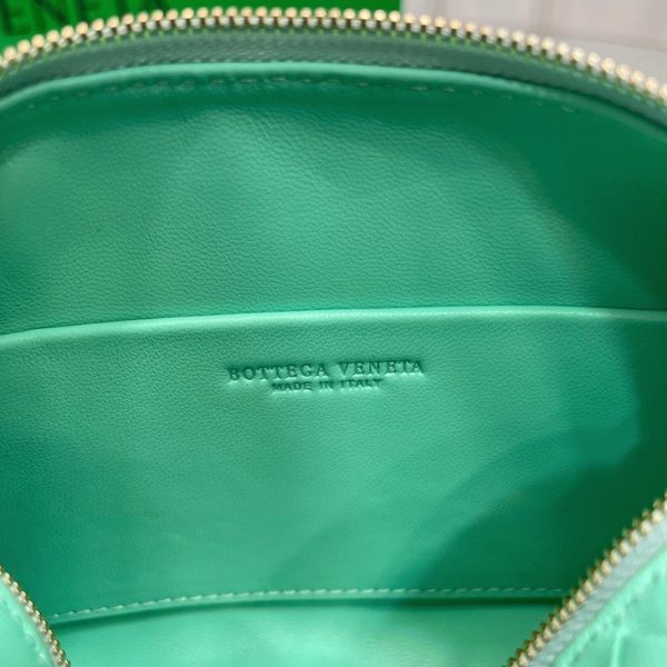 Faux Mini Sac Bottega Veneta Loop en Fontaine – Image 7
