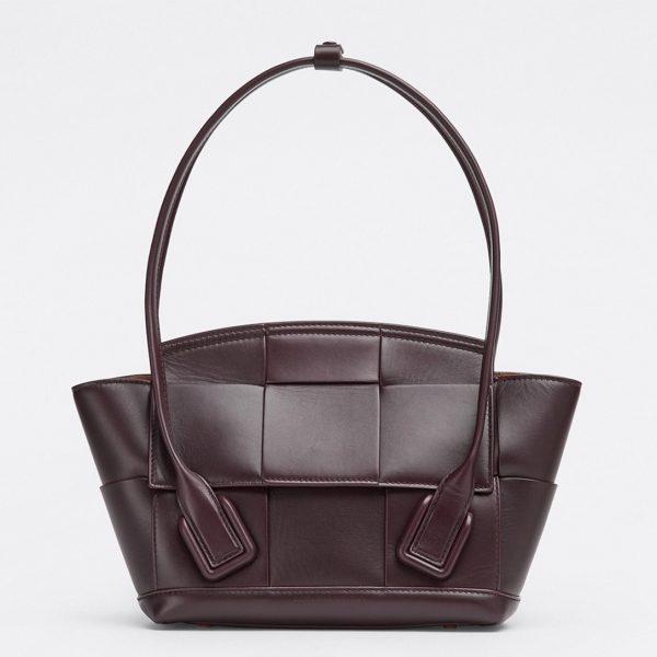 Fausse Bottega Veneta Arco Small en cuir de veau intrecciato raisin