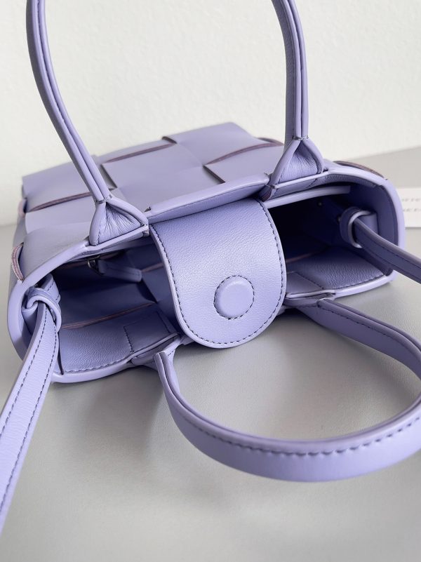 Fausse Bottega Veneta Cassette Mini Tote Bag en Lilas – Image 2