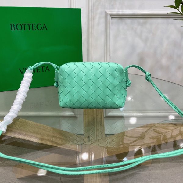 Faux Mini Sac Bottega Veneta Loop en Fontaine – Image 3