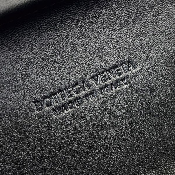 Faux minaudière Bottega Veneta Knot en Noir – Image 6