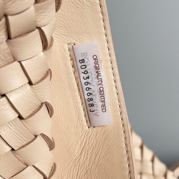 Fausse Bottega Veneta Cabat Medium en cuir d’agneau intrecciato Melon – Image 10
