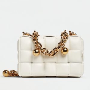 Fausse Bottega Veneta Chain Cassette en blanc
