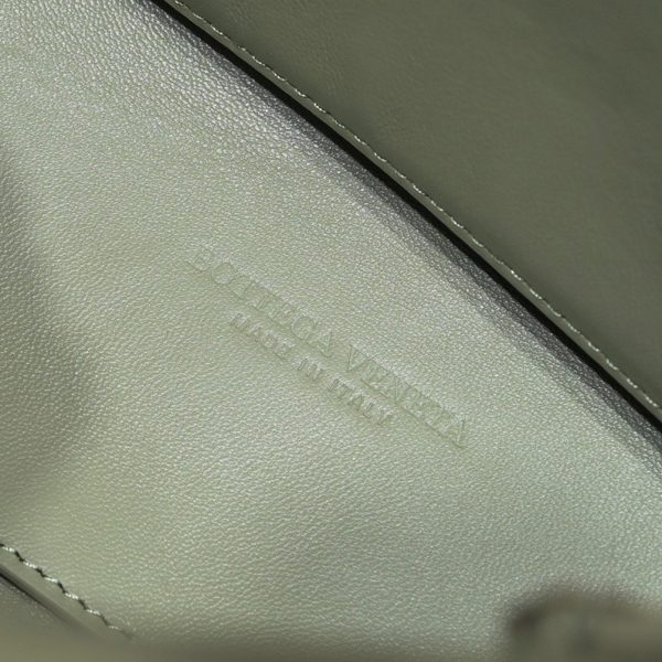 Faux petit sac Bottega Veneta Andiamo en Travertine – Image 7