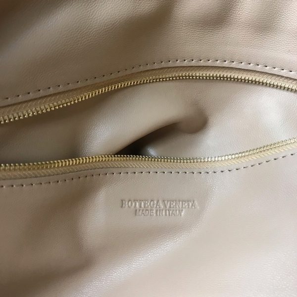 Réplique Petit Sac Bottega Veneta BV Jodie en Amande – Image 11