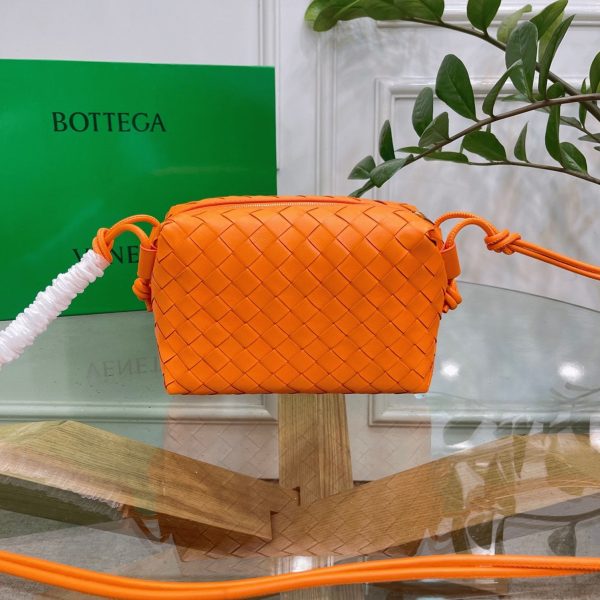 Faux Petit Sac Bottega Veneta Loop en Orange – Image 7