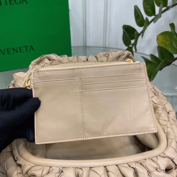 Réplique grand sac Bottega Veneta Pouch Clutch en Beige – Image 6
