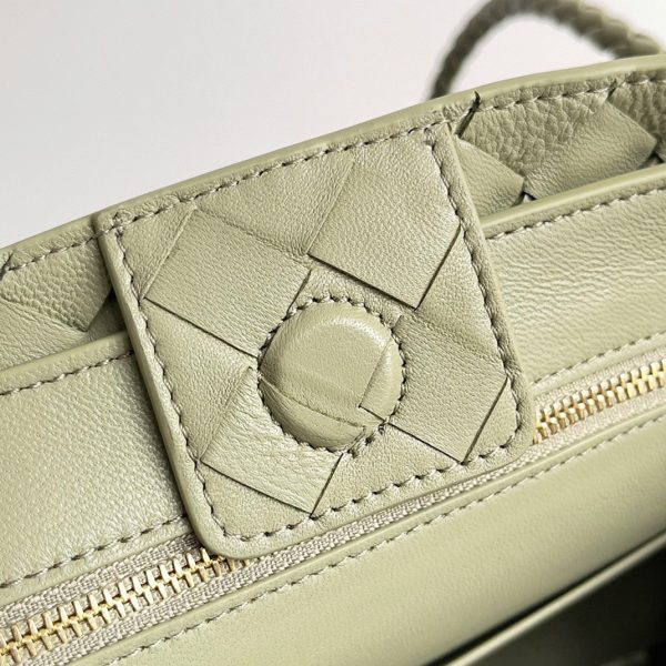 Faux petit sac Bottega Veneta Andiamo en Travertine – Image 4