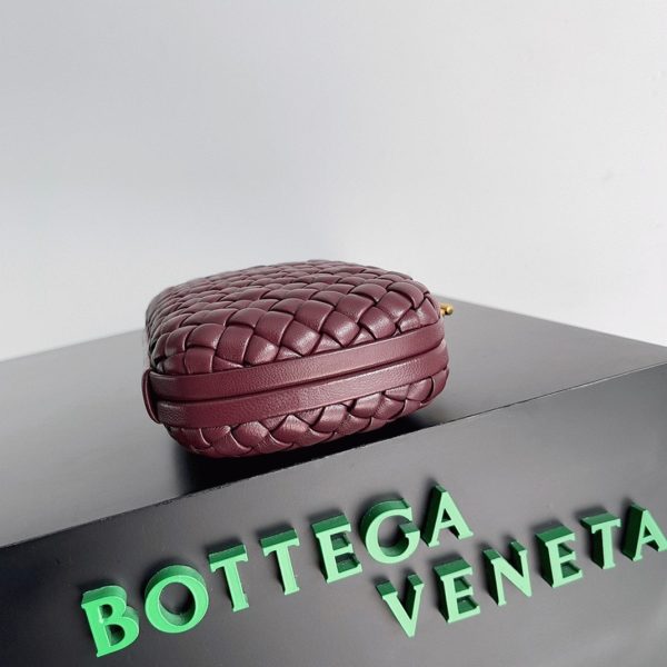 Réplique minaudière Bottega Veneta Knot en Bordeaux – Image 4