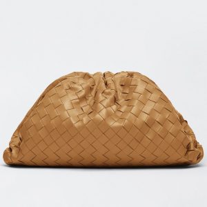Faux grand sac Bottega Veneta Pouch Clutch en Caramel