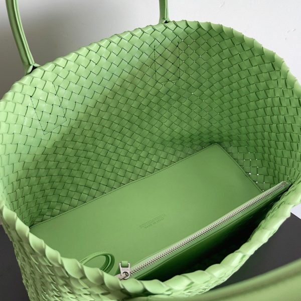 Réplique du sac Bottega Veneta Cabat Medium en Pistachio – Image 10