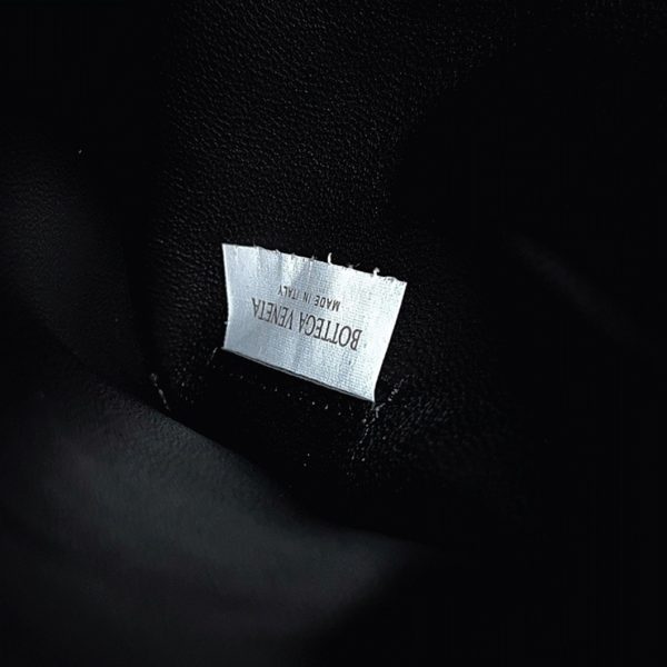 Contrefaçon Bottega Veneta Cobble Small Bag en Noir – Image 7