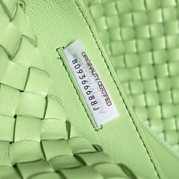 Réplique du sac Bottega Veneta Cabat Medium en Pistachio – Image 9