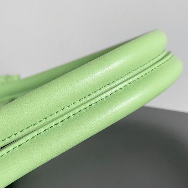 Réplique du sac Bottega Veneta Cabat Medium en Pistachio – Image 7