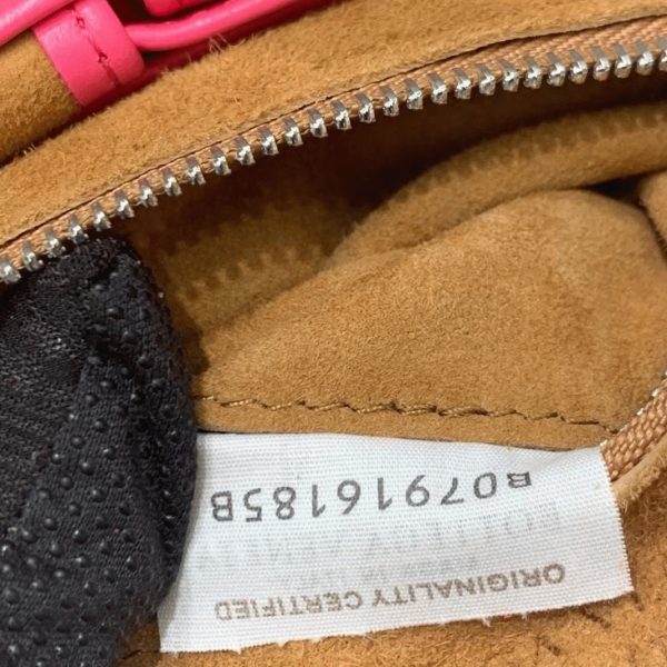 Contrefaçon précédente du sac Bottega Veneta Arco Mini en rose – Image 7