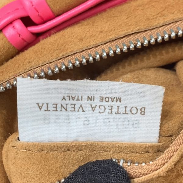 Contrefaçon précédente du sac Bottega Veneta Arco Mini en rose – Image 6