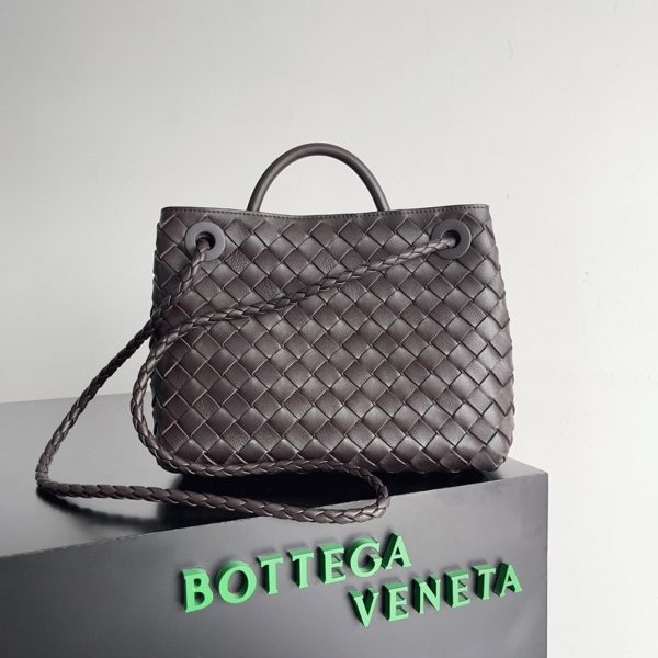 Contrefaçon petit sac Bottega Veneta Andiamo en Fondant – Image 8