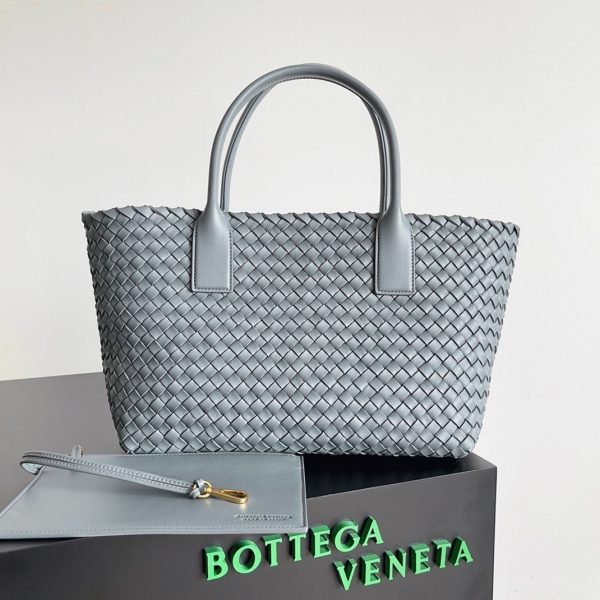 Fausse Bottega Veneta Cabat Medium en cuir d’agneau intrecciato Thunder – Image 2