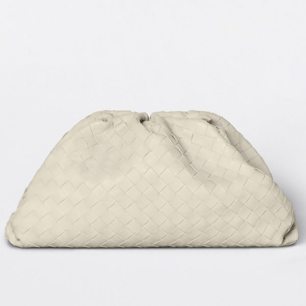 Faux grand sac Bottega Veneta Pouch Clutch en Blanc