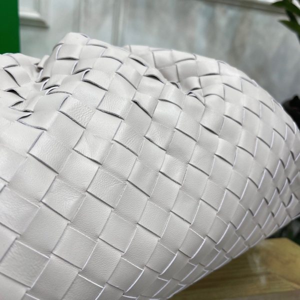 Faux grand sac Bottega Veneta Pouch Clutch en Blanc – Image 5