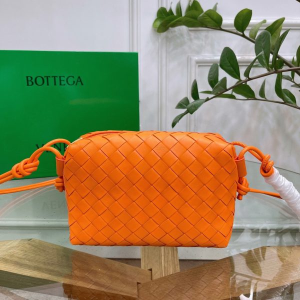 Faux Petit Sac Bottega Veneta Loop en Orange – Image 5