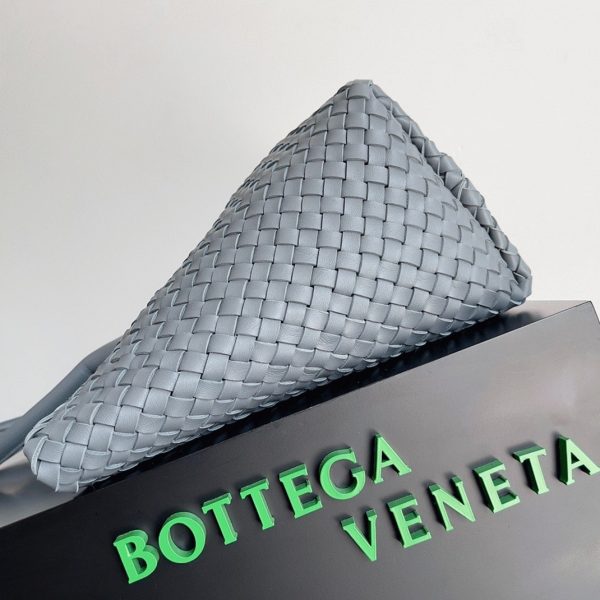 Imitation du sac Bottega Veneta Cabat Large en cuir d’agneau intrecciato Thunder – Image 6