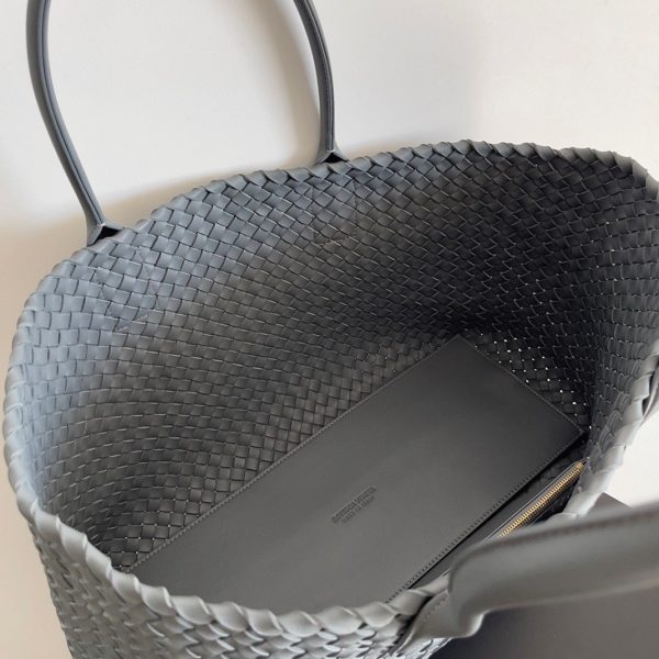 Imitation du sac Bottega Veneta Cabat Large en cuir d’agneau intrecciato Thunder – Image 4