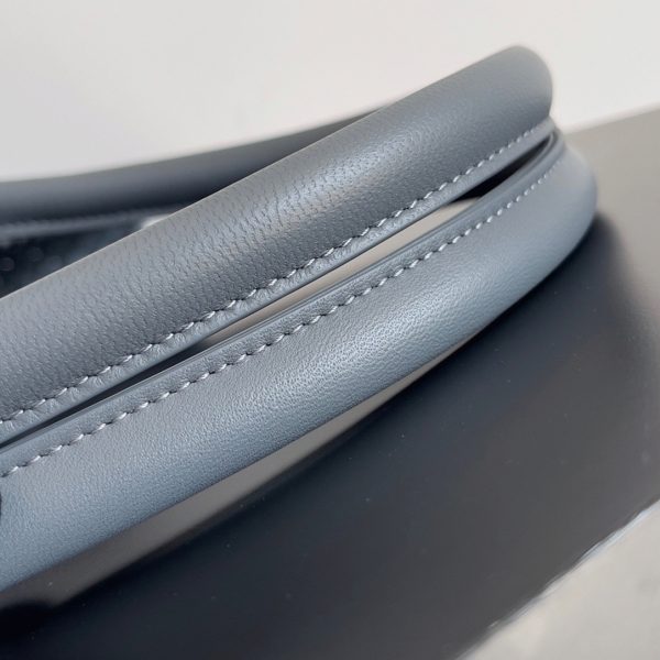 Imitation du sac Bottega Veneta Cabat Large en cuir d’agneau intrecciato Thunder – Image 2