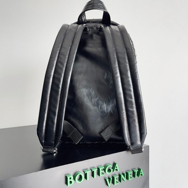 Fausse Bottega Veneta Medium Backpack en Noir – Image 9