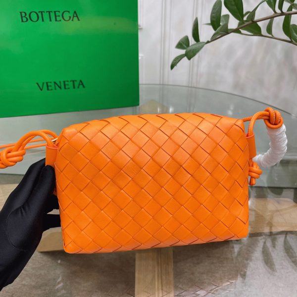 Faux Petit Sac Bottega Veneta Loop en Orange – Image 4