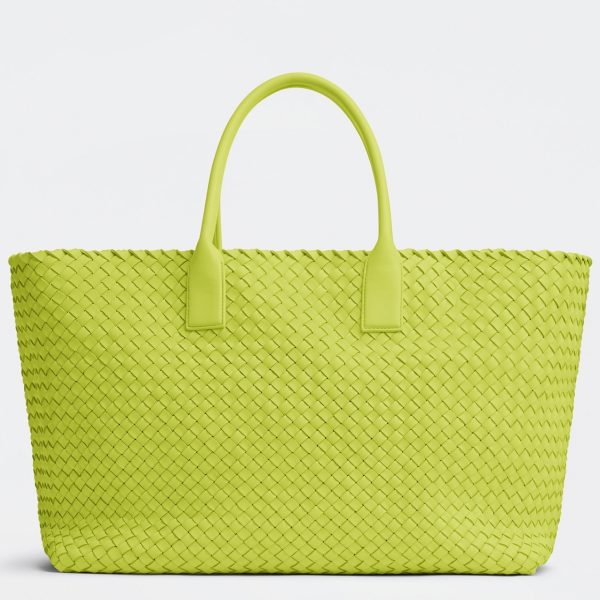 Contrefaçon du sac Bottega Veneta Cabat Large en cuir d’agneau intrecciato Acid Kiwi