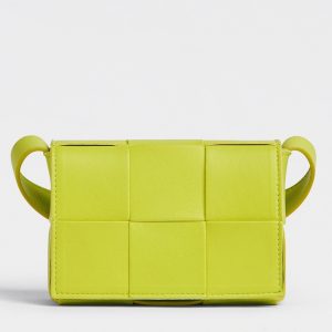 Fausse Bottega Veneta Candy Cassette en Acid Kiwi