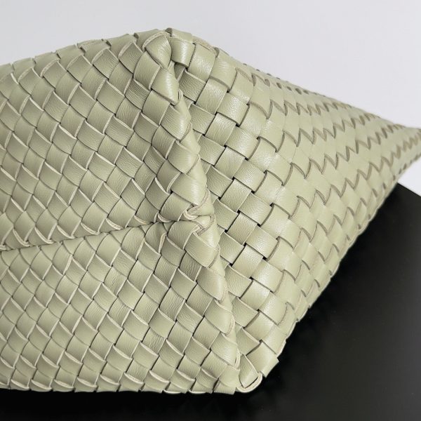 Fausse Bottega Veneta Cabat Large en cuir d’agneau intrecciato Travertine – Image 7