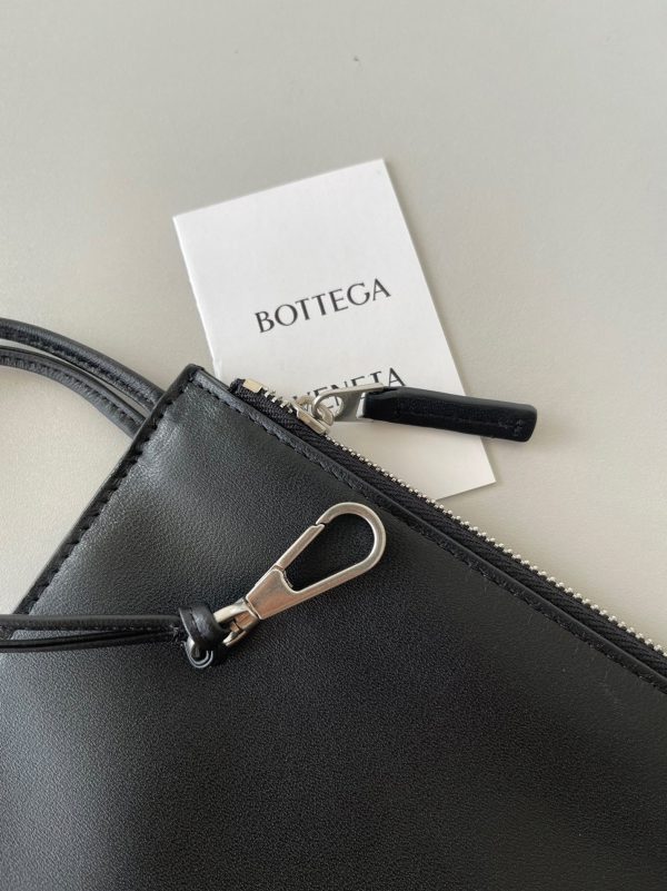 Fausse Bottega Veneta Arco Medium Tote en Blanc – Image 7