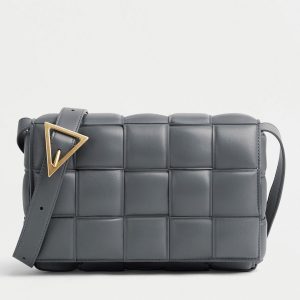 Imitation du sac Bottega Veneta Padded Cassette en Thunder