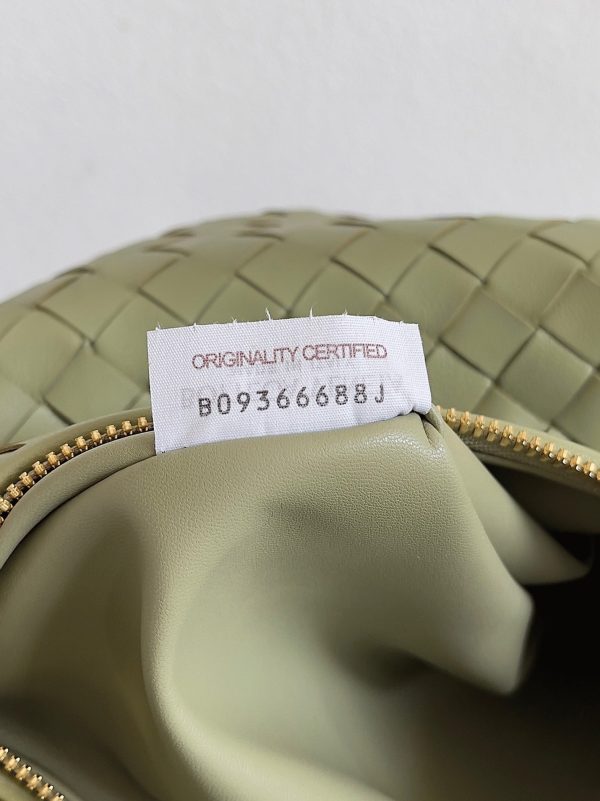 Contrefaçon Sac Adolescent Bottega Veneta BV Jodie en Travertin – Image 8