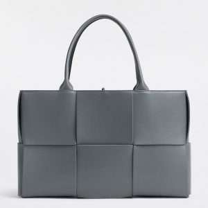 Réplique Bottega Veneta Arco Medium Tote en Thunder