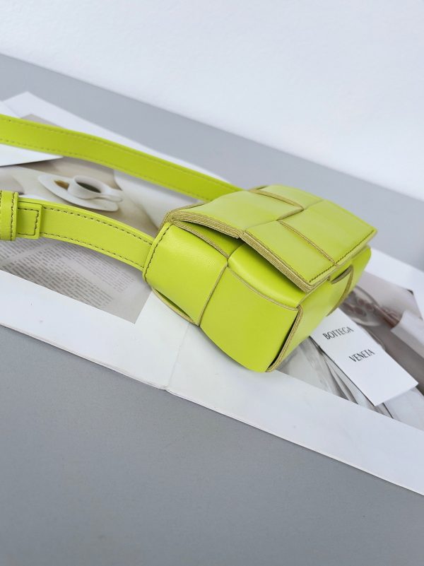 Fausse Bottega Veneta Candy Cassette en Acid Kiwi – Image 10