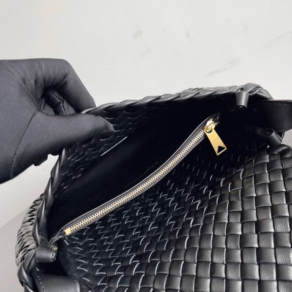 Contrefaçon Bottega Veneta Cobble Small Bag en Noir – Image 2