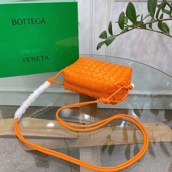 Faux Petit Sac Bottega Veneta Loop en Orange – Image 2