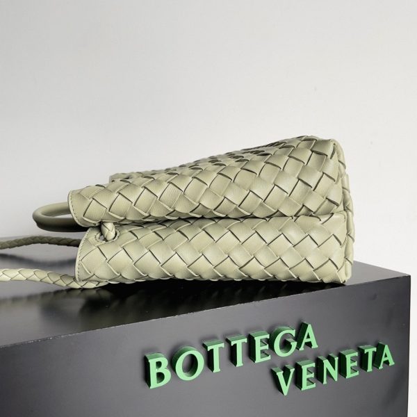 Contrefaçon sac Bottega Veneta Andiamo moyen en Travertine – Image 3