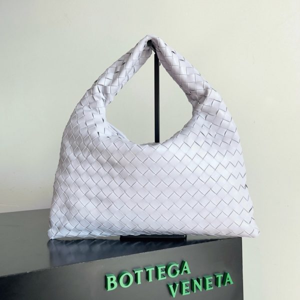 Réplique Bottega Veneta Small Hop Bag en Oyster – Image 5
