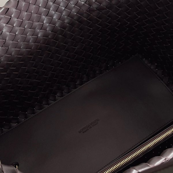 Réplique du sac Bottega Veneta Cabat Medium en cuir d’agneau intrecciato Fondant – Image 3