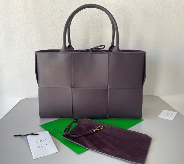 Réplique Bottega Veneta Arco Medium Tote en Fondant – Image 5