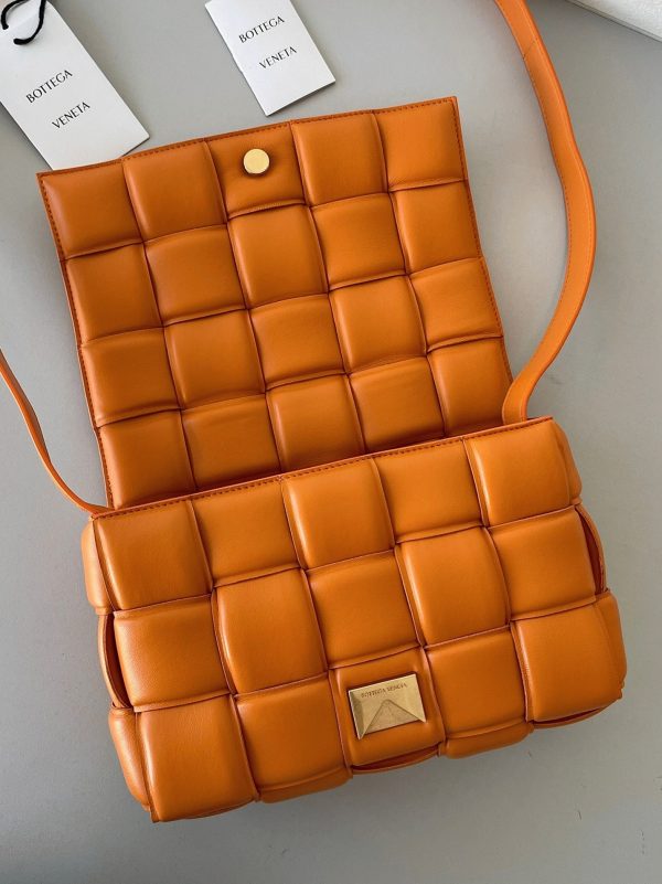 Fausse Bottega Veneta Padded Cassette en orange – Image 6
