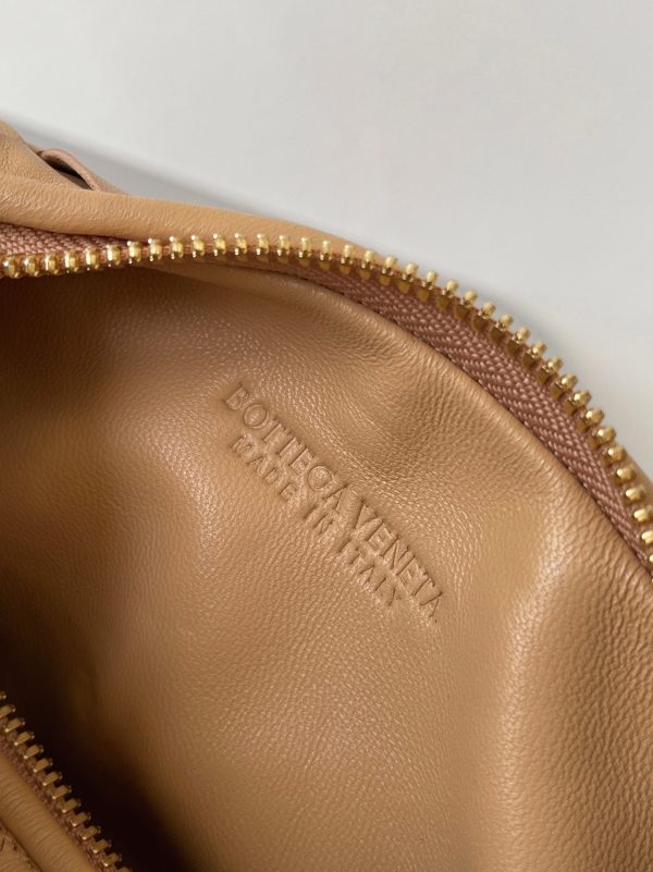 Réplique Mini Sac Bottega Veneta BV Jodie en Amande – Image 9